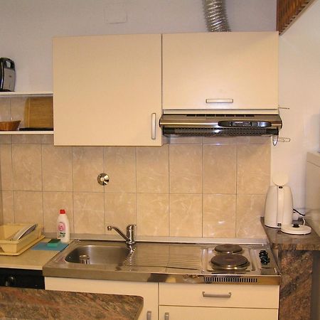 Studio Apartments Fabjanac Traù Esterno foto