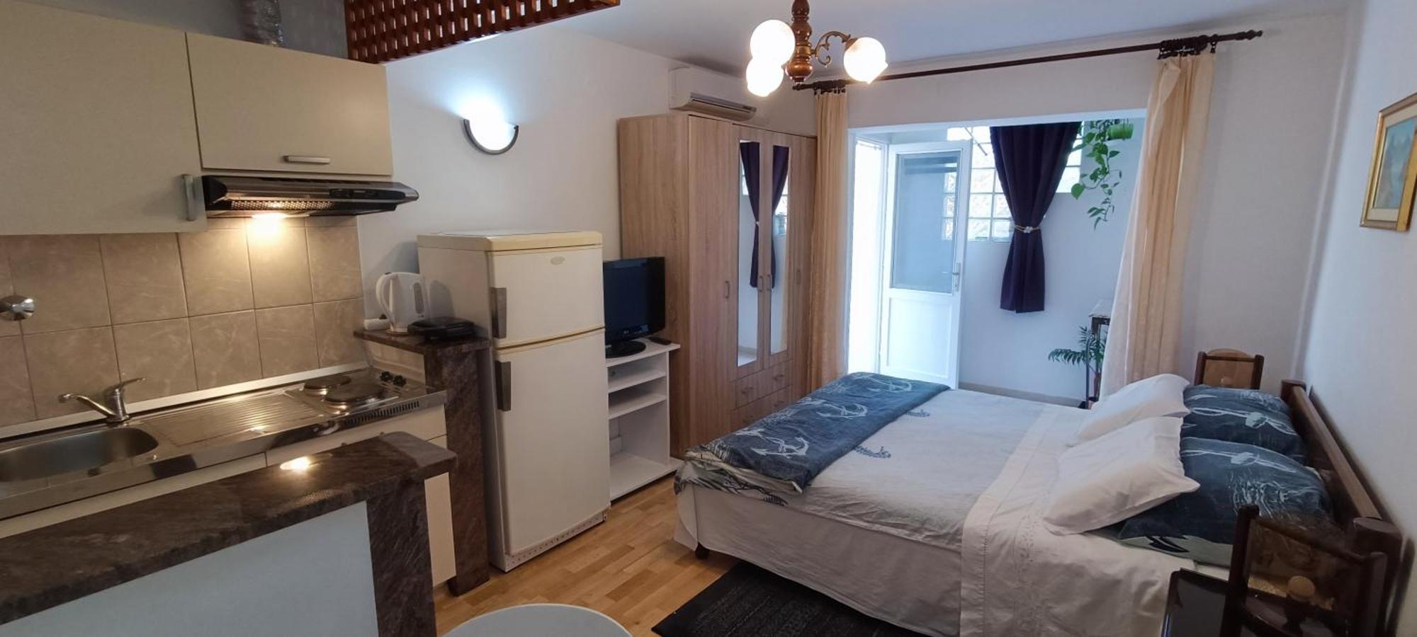 Studio Apartments Fabjanac Traù Esterno foto