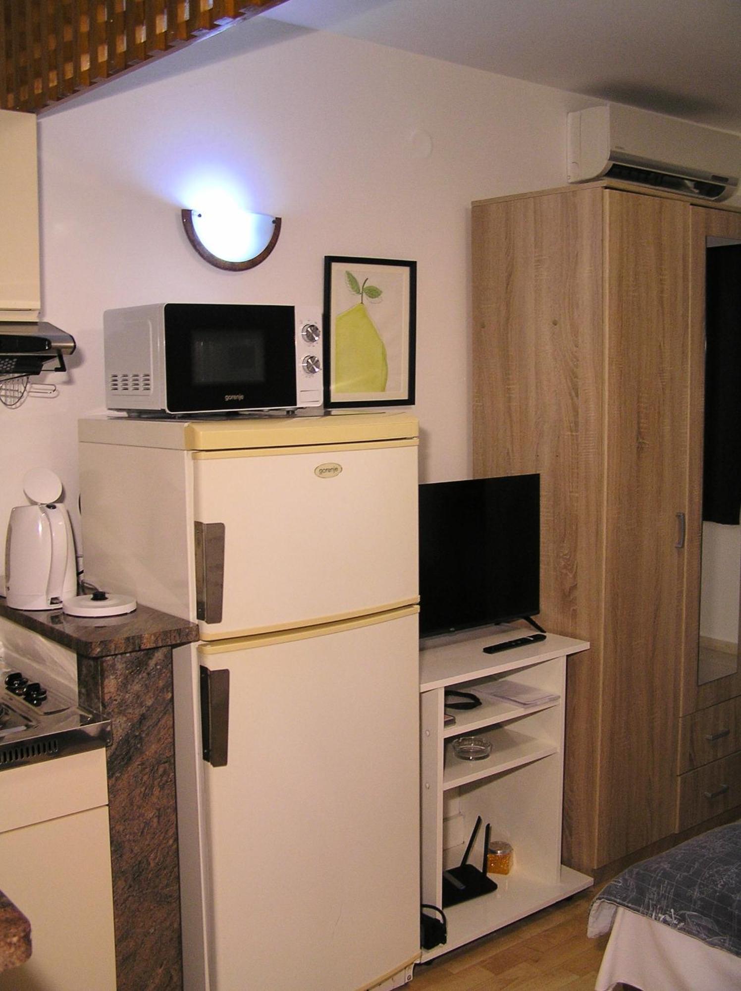 Studio Apartments Fabjanac Traù Esterno foto
